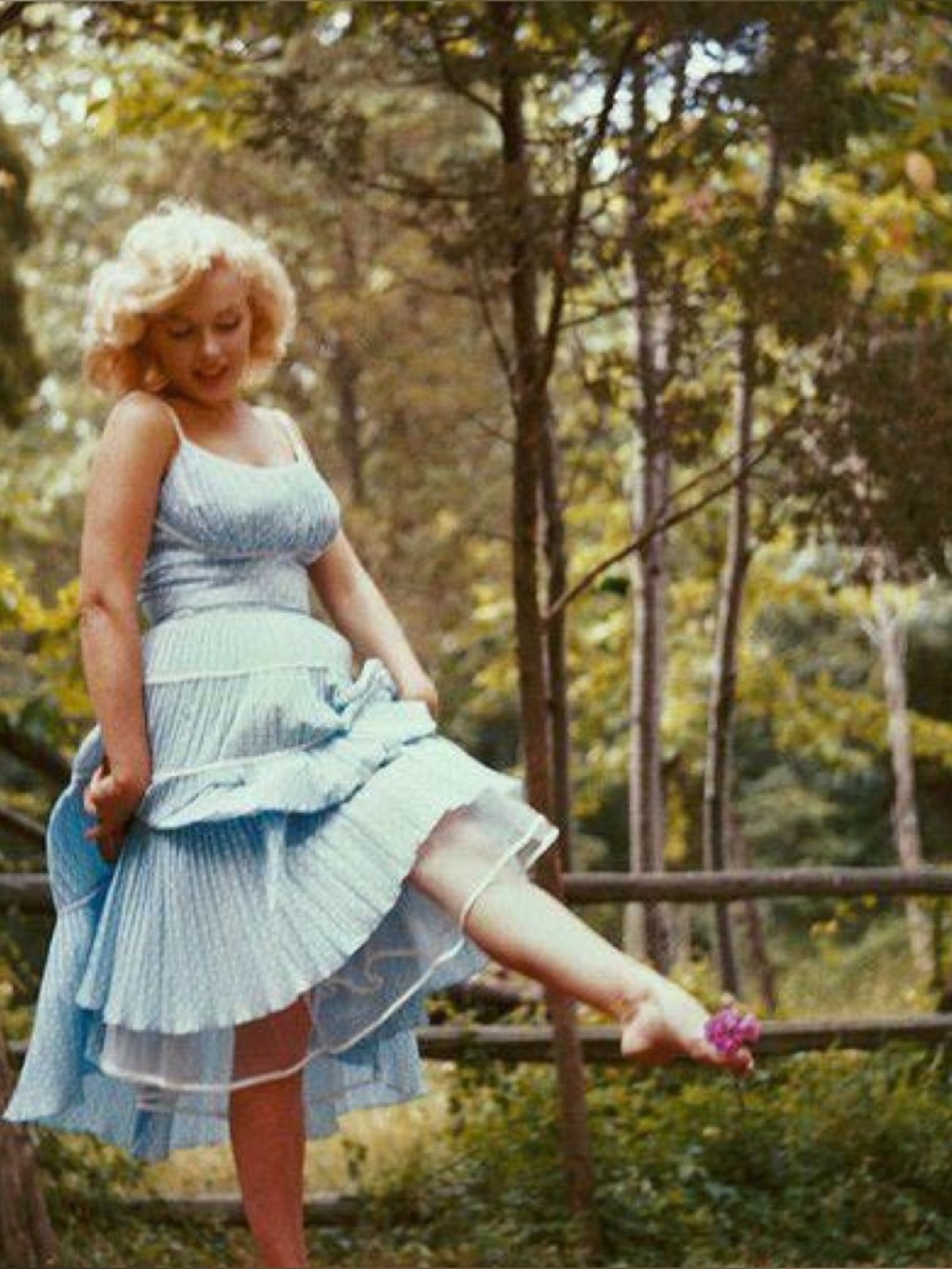 Happy April! 🌸💐🌷